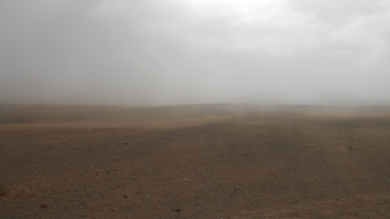 On est le 16 mars, fin de matinée, une tempête de sable s'installe et dure jusqu'à la fin de soirée.