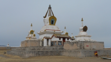Le Lama pour qui on a fait cette stupa devait être important.